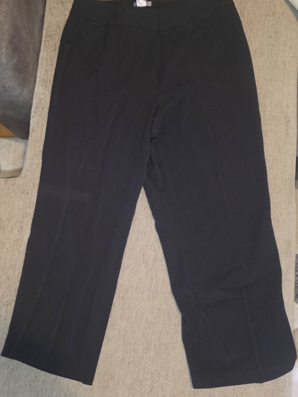 Investments Women’s Black Straight-Leg Pants 14S
